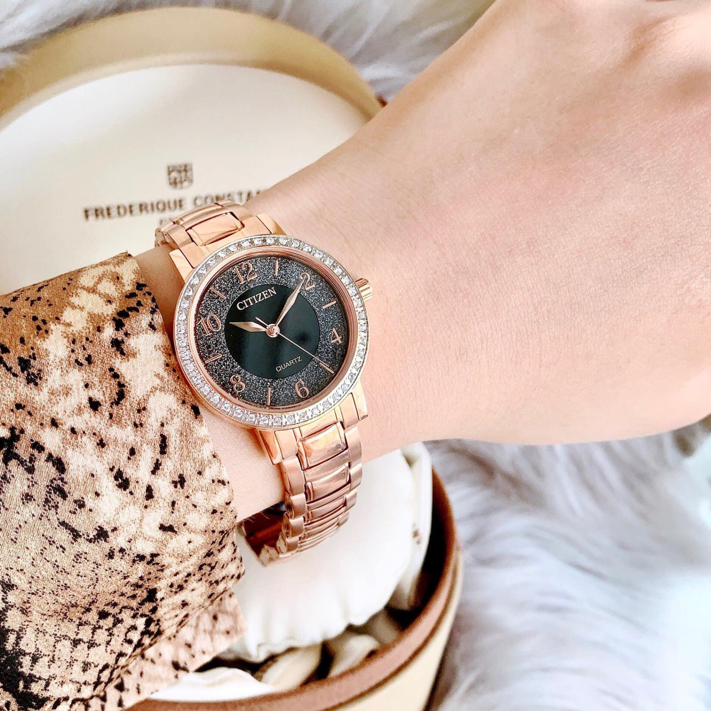 Đồng hồ Nữ Citizen EL3048-53E